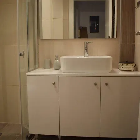 公寓 360° City Center Loft With Parking 塞萨洛尼基